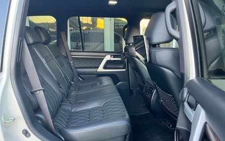 Toyota Land Cruiser 200, 2018 год, 7 300 000 рублей, 14 фотография