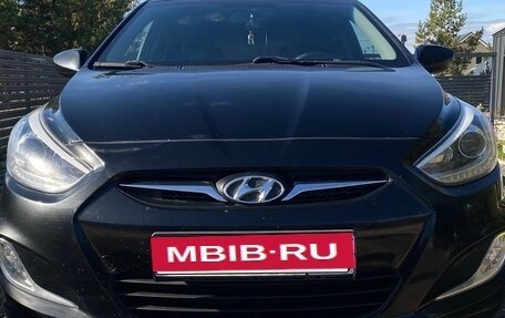 Hyundai Solaris II рестайлинг, 2013 год, 699 000 рублей, 4 фотография