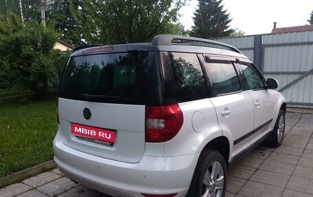 Skoda Yeti I рестайлинг, 2012 год, 1 000 000 рублей, 3 фотография