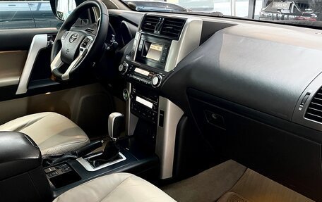 Toyota Land Cruiser Prado 150 рестайлинг 2, 2010 год, 2 470 000 рублей, 22 фотография