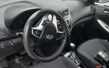 Hyundai Solaris II рестайлинг, 2012 год, 710 000 рублей, 1 фотография