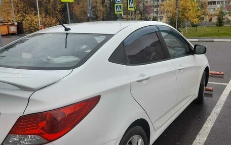 Hyundai Solaris II рестайлинг, 2012 год, 710 000 рублей, 13 фотография