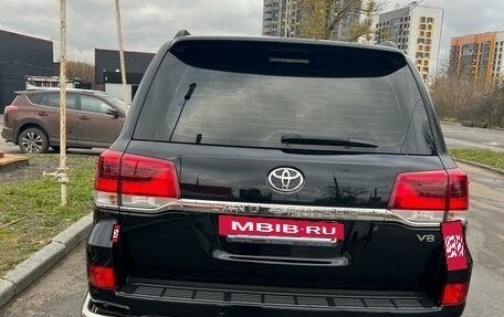 Toyota Land Cruiser 200, 2016 год, 6 250 000 рублей, 4 фотография