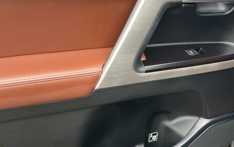 Toyota Land Cruiser 200, 2016 год, 6 250 000 рублей, 12 фотография