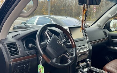 Toyota Land Cruiser 200, 2016 год, 6 250 000 рублей, 10 фотография