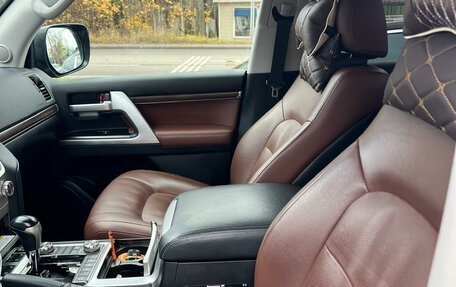 Toyota Land Cruiser 200, 2016 год, 6 250 000 рублей, 9 фотография