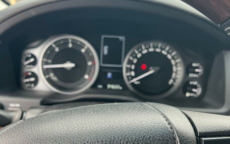 Toyota Land Cruiser 200, 2016 год, 6 250 000 рублей, 21 фотография