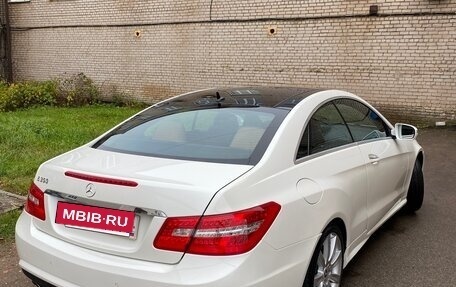 Mercedes-Benz E-Класс, 2009 год, 1 425 000 рублей, 4 фотография