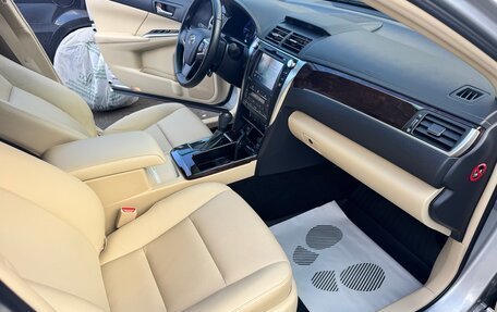 Toyota Camry, 2016 год, 2 990 000 рублей, 10 фотография