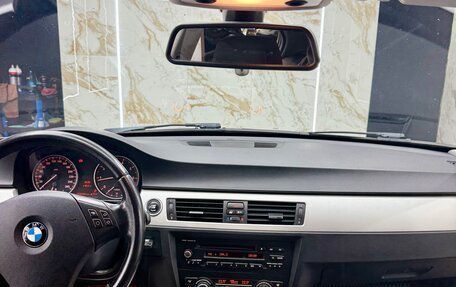 BMW 3 серия, 2011 год, 1 200 000 рублей, 25 фотография