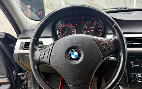 BMW 3 серия, 2011 год, 1 200 000 рублей, 23 фотография