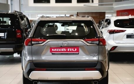 Toyota RAV4, 2025 год, 4 550 000 рублей, 10 фотография