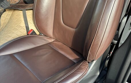 Mercedes-Benz V-Класс, 2016 год, 4 000 000 рублей, 24 фотография