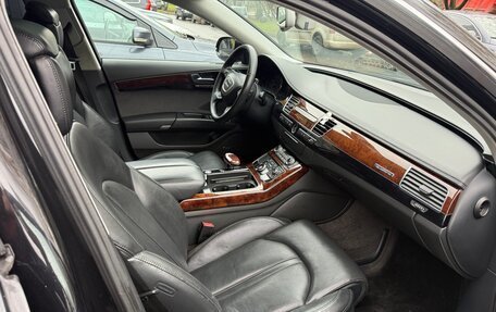 Audi A8, 2010 год, 1 350 000 рублей, 11 фотография