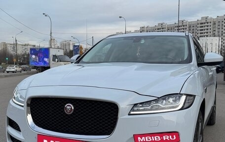 Jaguar F-Pace, 2017 год, 2 870 000 рублей, 6 фотография
