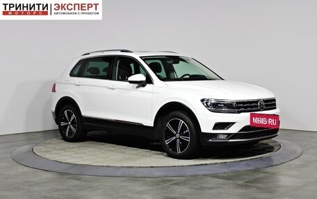 Volkswagen Tiguan II, 2018 год, 1 997 000 рублей, 3 фотография