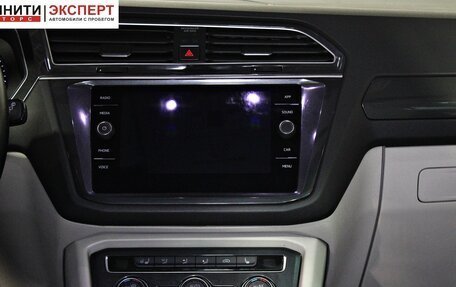 Volkswagen Tiguan II, 2018 год, 1 997 000 рублей, 15 фотография