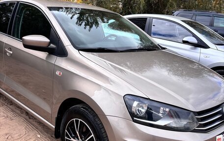 Volkswagen Polo VI (EU Market), 2015 год, 1 099 000 рублей, 2 фотография