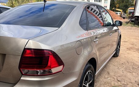 Volkswagen Polo VI (EU Market), 2015 год, 1 099 000 рублей, 4 фотография