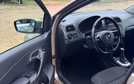 Volkswagen Polo VI (EU Market), 2015 год, 1 099 000 рублей, 13 фотография