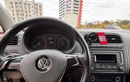 Volkswagen Polo VI (EU Market), 2015 год, 1 099 000 рублей, 16 фотография