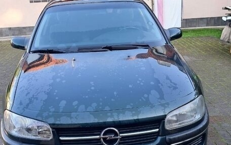 Opel Omega B, 1995 год, 400 000 рублей, 2 фотография