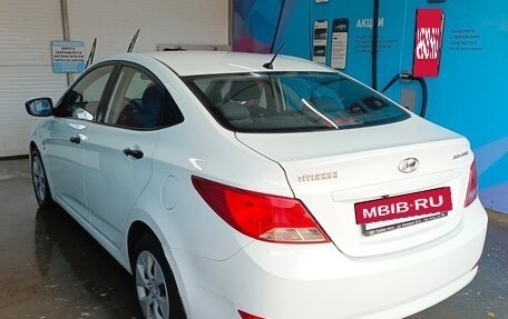 Hyundai Solaris II рестайлинг, 2015 год, 780 000 рублей, 2 фотография