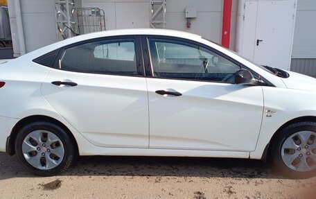 Hyundai Solaris II рестайлинг, 2015 год, 780 000 рублей, 6 фотография