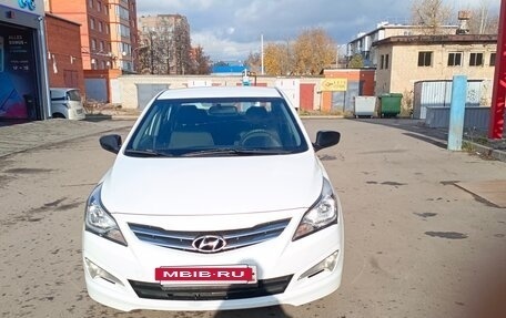 Hyundai Solaris II рестайлинг, 2015 год, 780 000 рублей, 5 фотография