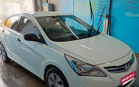 Hyundai Solaris II рестайлинг, 2015 год, 780 000 рублей, 9 фотография