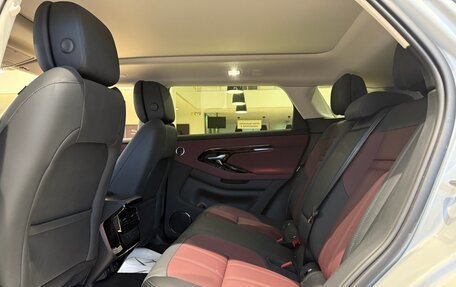 Land Rover Range Rover Evoque II, 2024 год, 5 490 000 рублей, 14 фотография