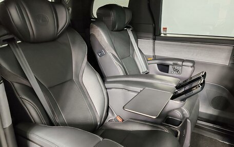 Lexus LM, 2024 год, 19 990 000 рублей, 31 фотография