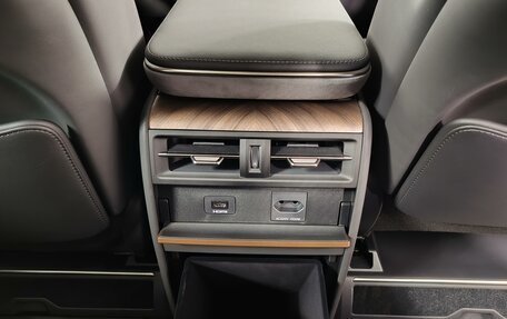 Lexus LM, 2024 год, 19 990 000 рублей, 27 фотография