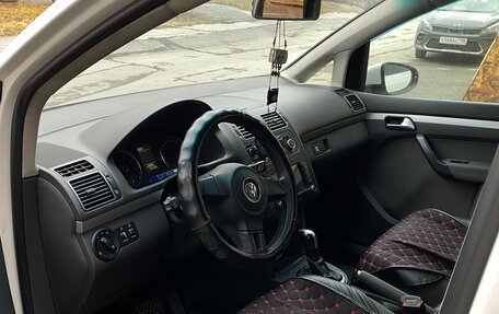 Volkswagen Touran III, 2012 год, 1 150 000 рублей, 12 фотография