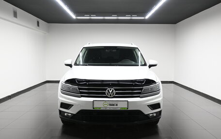 Volkswagen Tiguan II, 2018 год, 2 195 000 рублей, 3 фотография