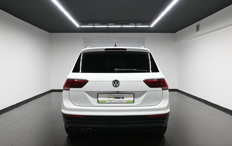 Volkswagen Tiguan II, 2018 год, 2 195 000 рублей, 4 фотография