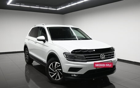 Volkswagen Tiguan II, 2018 год, 2 195 000 рублей, 5 фотография