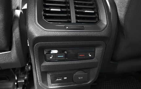 Volkswagen Tiguan II, 2018 год, 2 195 000 рублей, 22 фотография