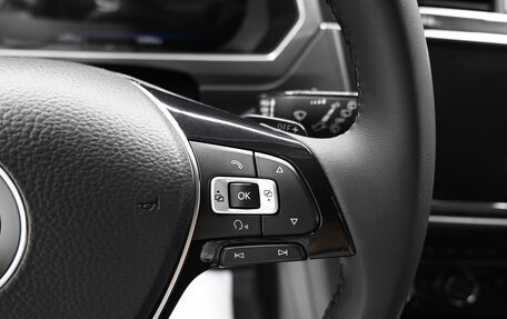 Volkswagen Tiguan II, 2018 год, 2 195 000 рублей, 17 фотография