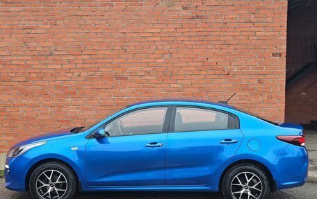 KIA Rio IV, 2018 год, 1 325 000 рублей, 3 фотография