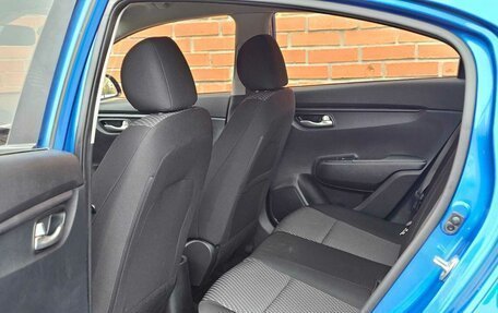 KIA Rio IV, 2018 год, 1 325 000 рублей, 20 фотография