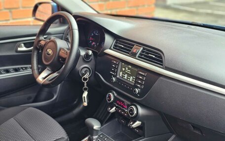 KIA Rio IV, 2018 год, 1 325 000 рублей, 18 фотография