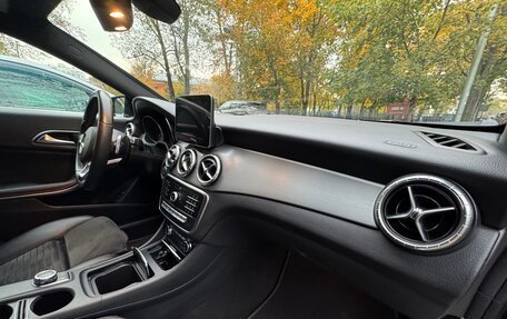 Mercedes-Benz CLA, 2019 год, 2 700 000 рублей, 19 фотография