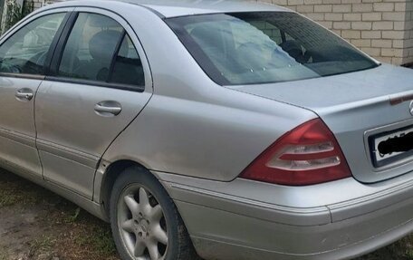 Mercedes-Benz C-Класс, 2000 год, 280 000 рублей, 2 фотография