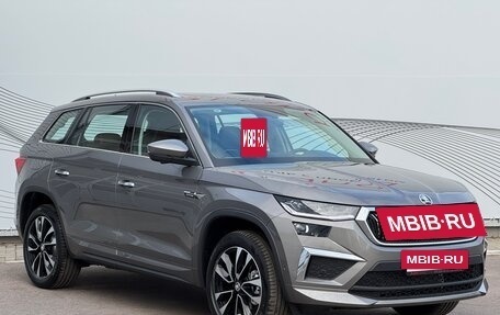 Skoda Kodiaq I, 2025 год, 4 849 000 рублей, 5 фотография