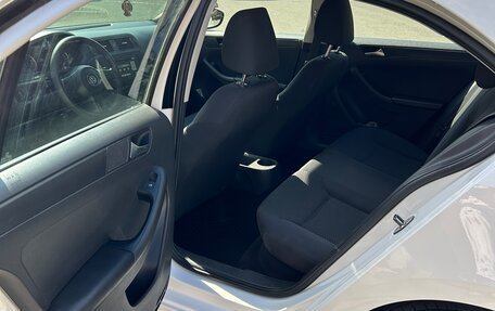 Volkswagen Jetta VI, 2013 год, 960 000 рублей, 8 фотография