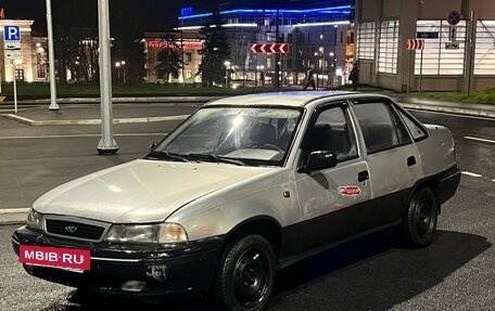 Daewoo Nexia I рестайлинг, 2002 год, 60 000 рублей, 7 фотография