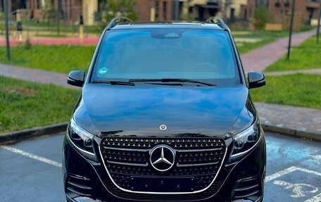 Mercedes-Benz V-Класс, 2025 год, 13 100 000 рублей, 3 фотография