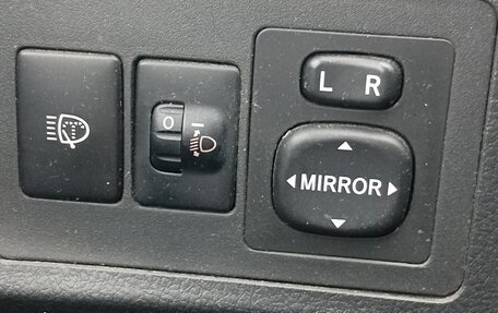 Toyota Verso I, 2010 год, 800 000 рублей, 10 фотография