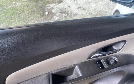 Chevrolet Cruze II, 2013 год, 750 000 рублей, 3 фотография